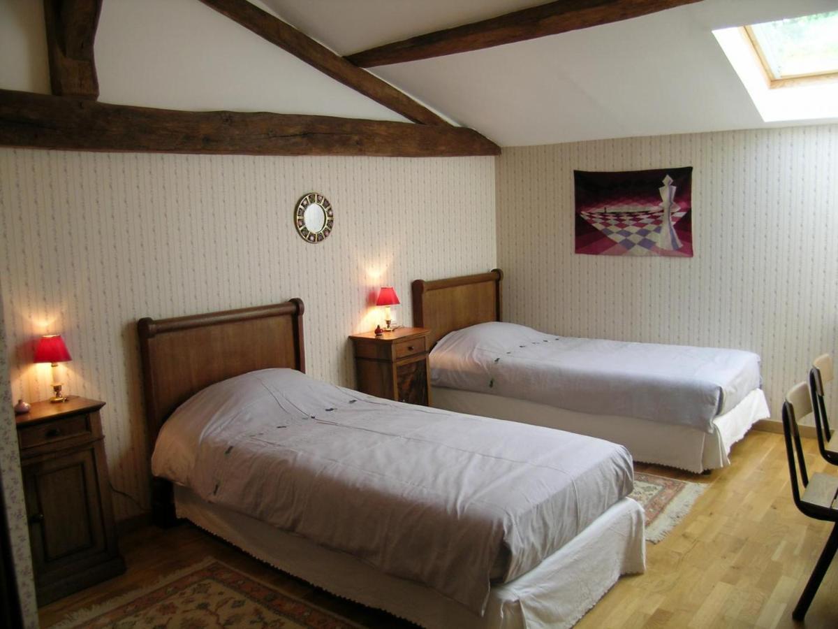 Gite Du Chateau De Pernan Avy Екстериор снимка