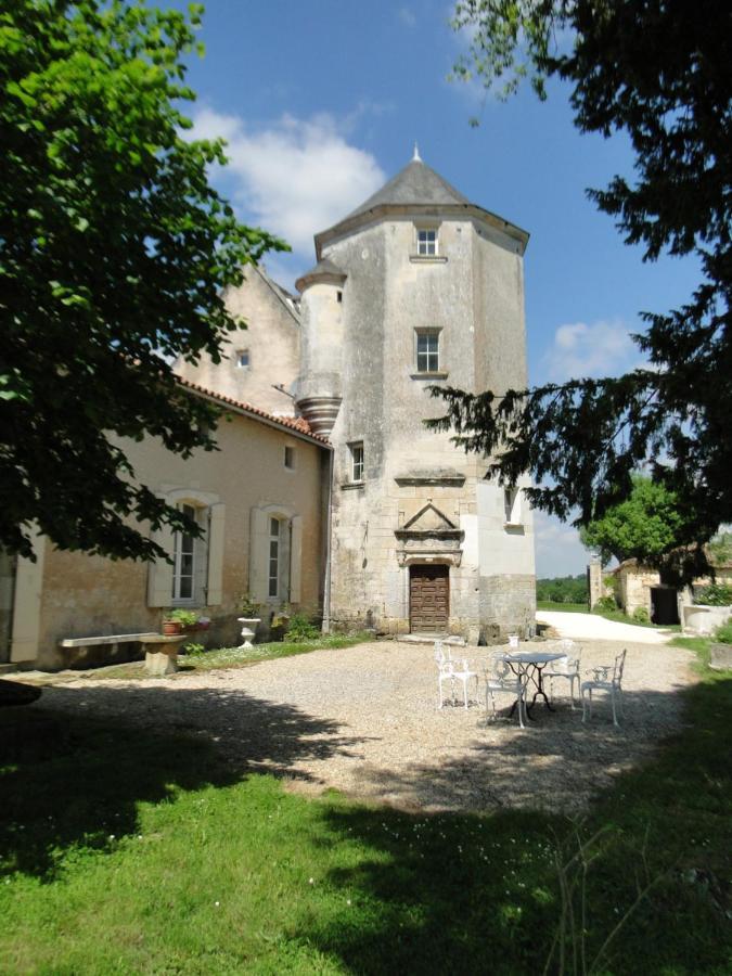 Gite Du Chateau De Pernan Avy Екстериор снимка